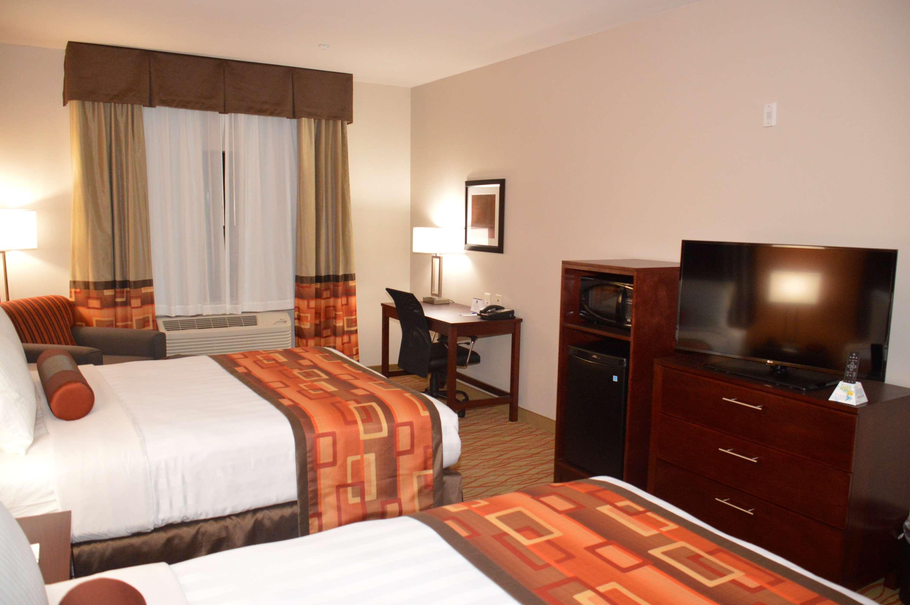 Best Western Plus Spring Inn & Suites Zewnętrze zdjęcie