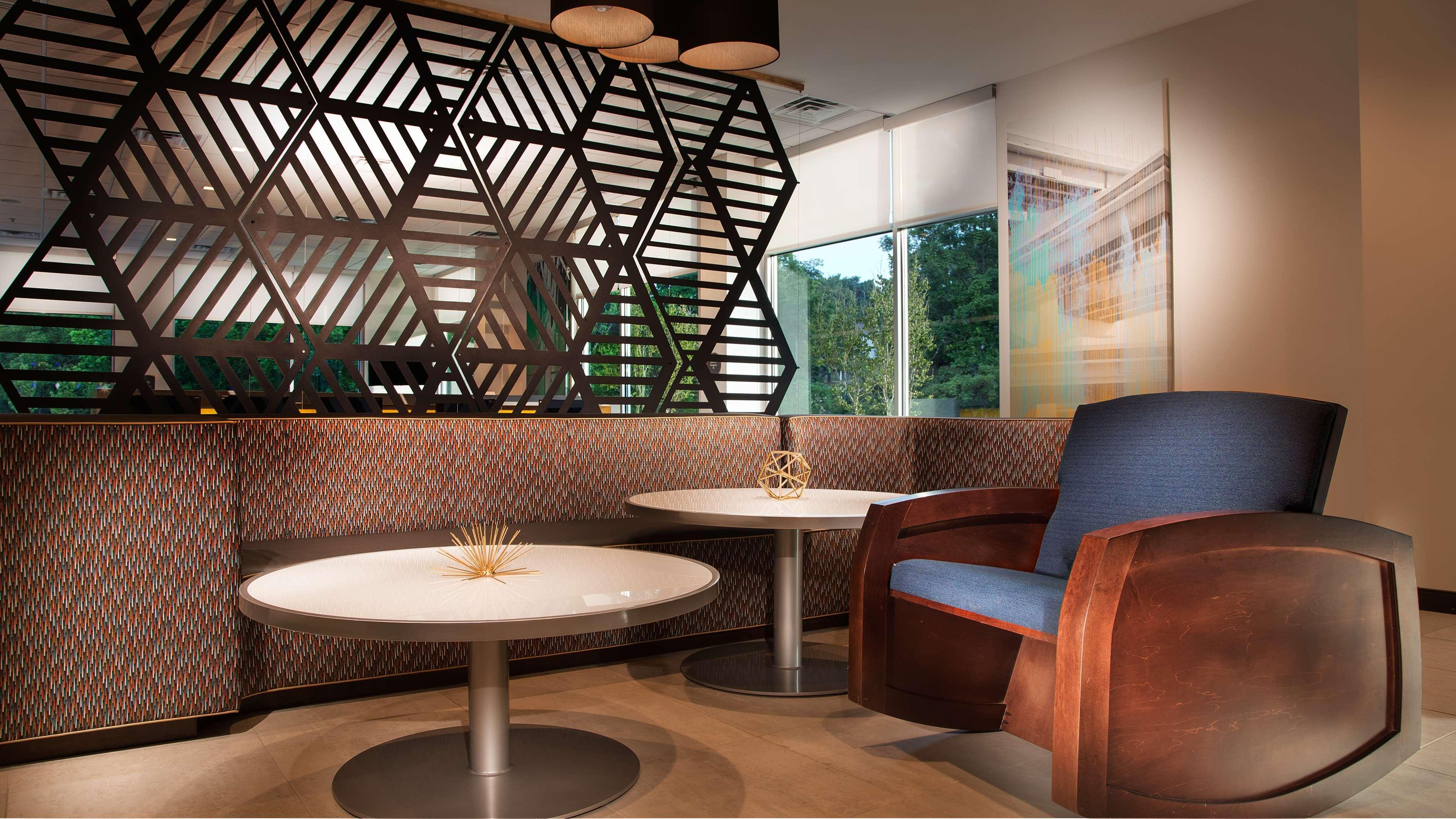 Best Western Plus Spring Inn & Suites Zewnętrze zdjęcie