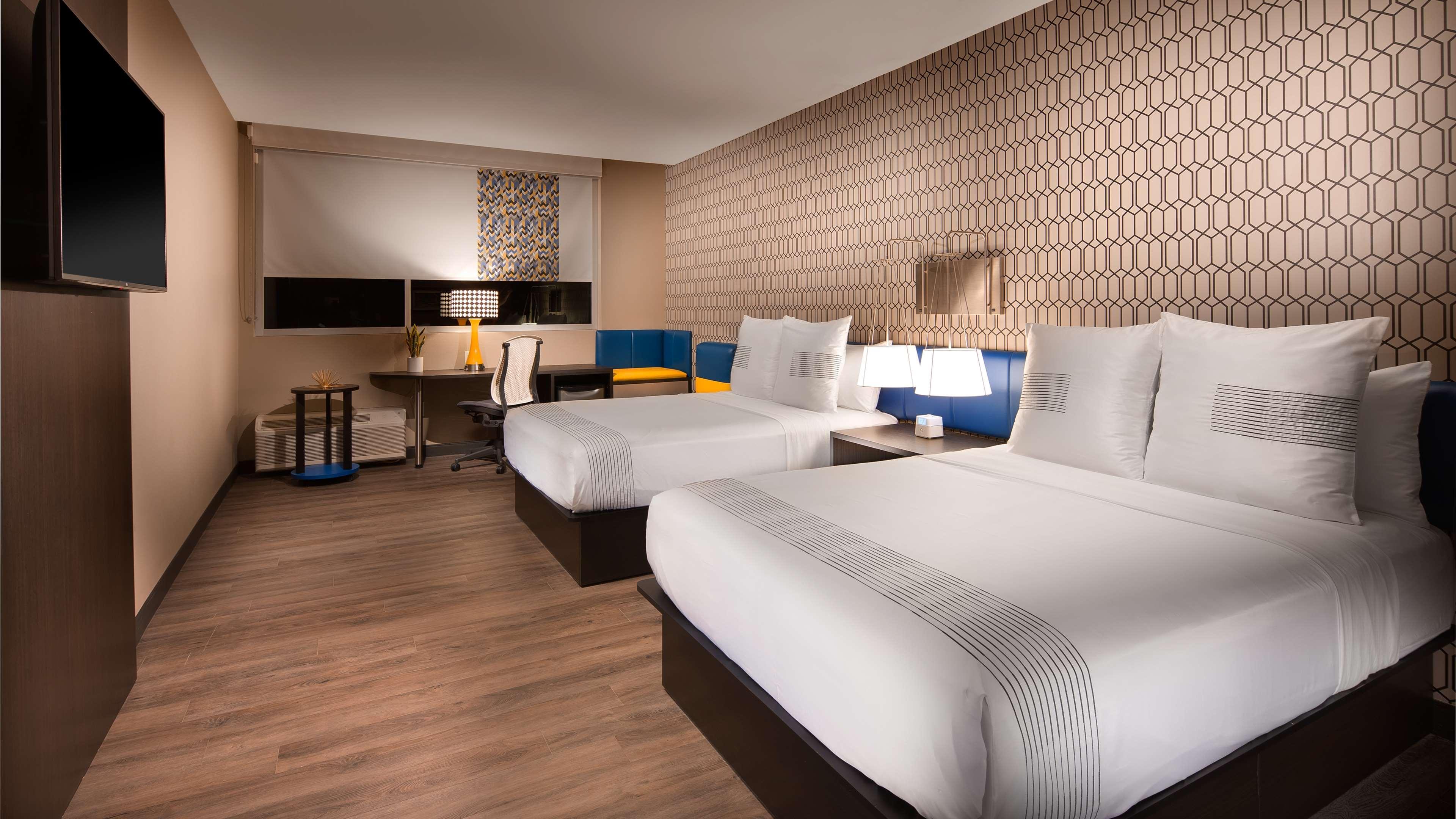 Best Western Plus Spring Inn & Suites Zewnętrze zdjęcie